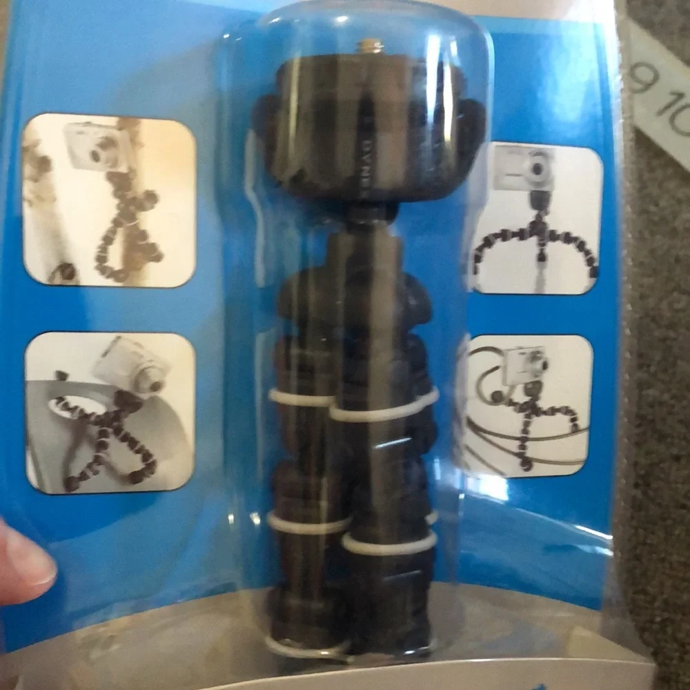 Desktop Moldable Tripod flexible for compact cameras and camcorders